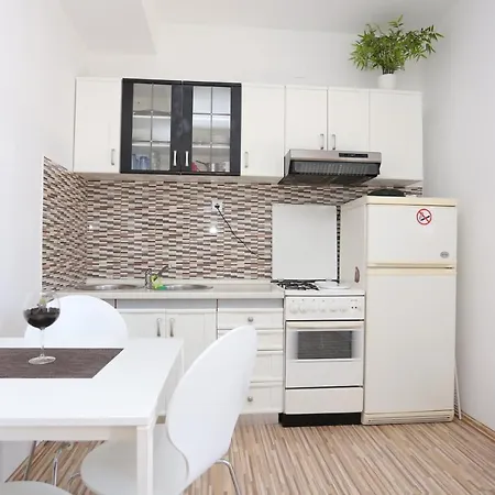 Apartment With A Parking Space Podstrana, Split - 17644 Podstrana